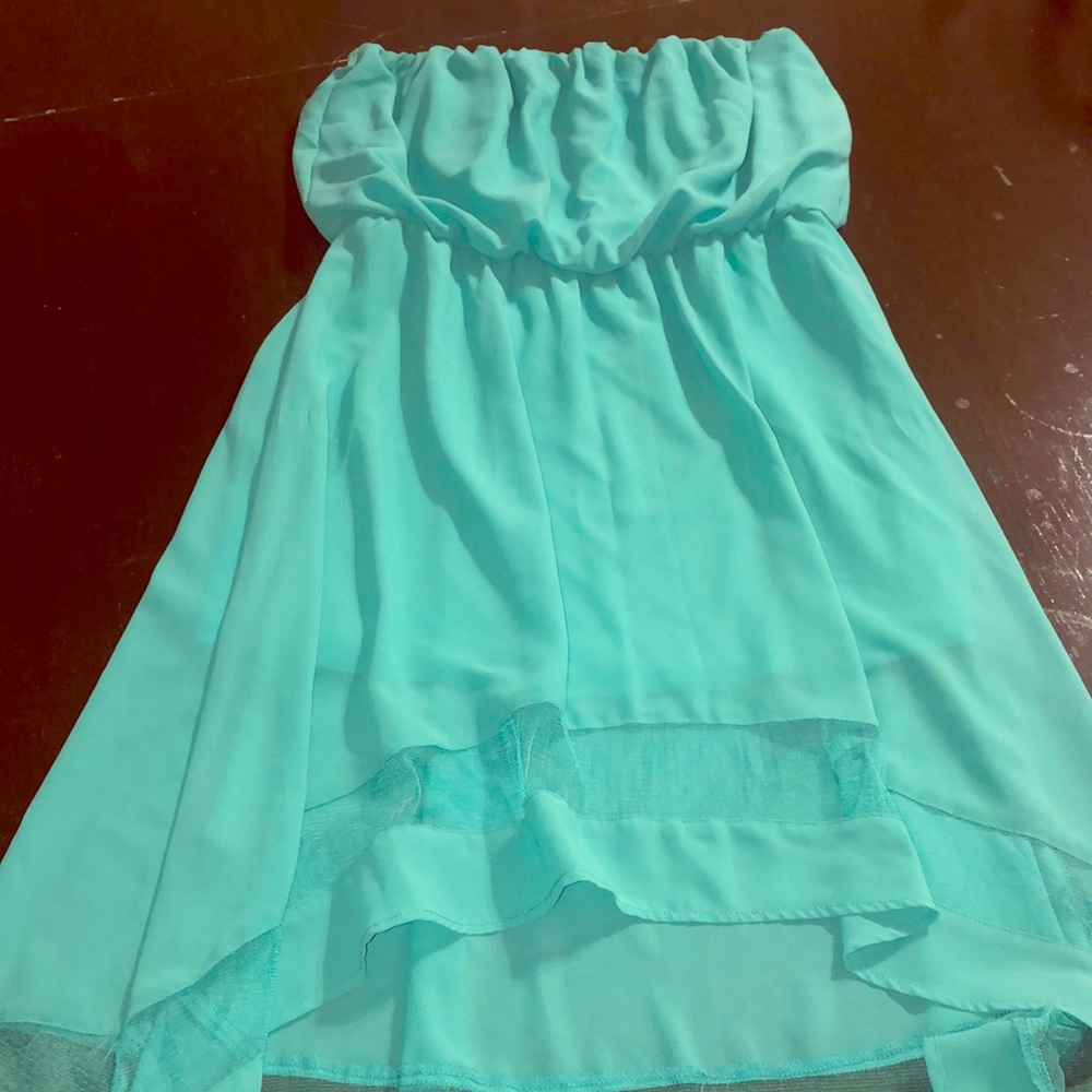 Gorgeous color and flattering fit